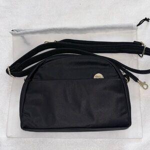 Lo & Sons Nouvelle crossbody